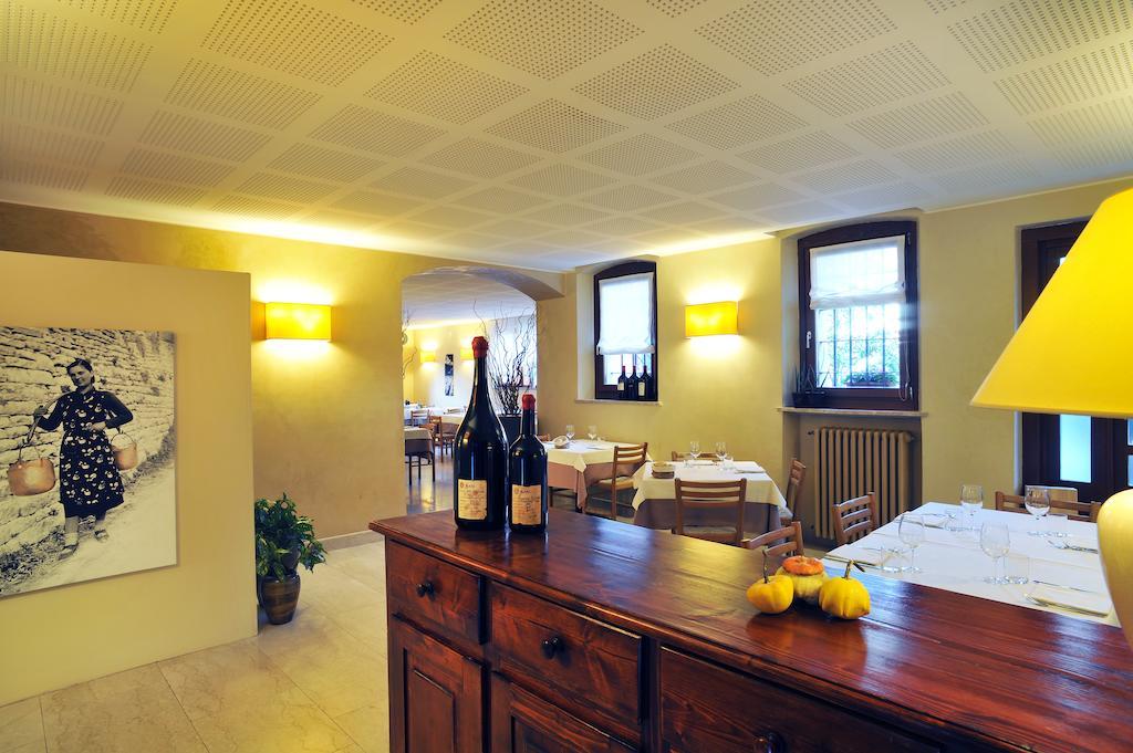 Albergo Croce D'Oro Dolcè Esterno foto